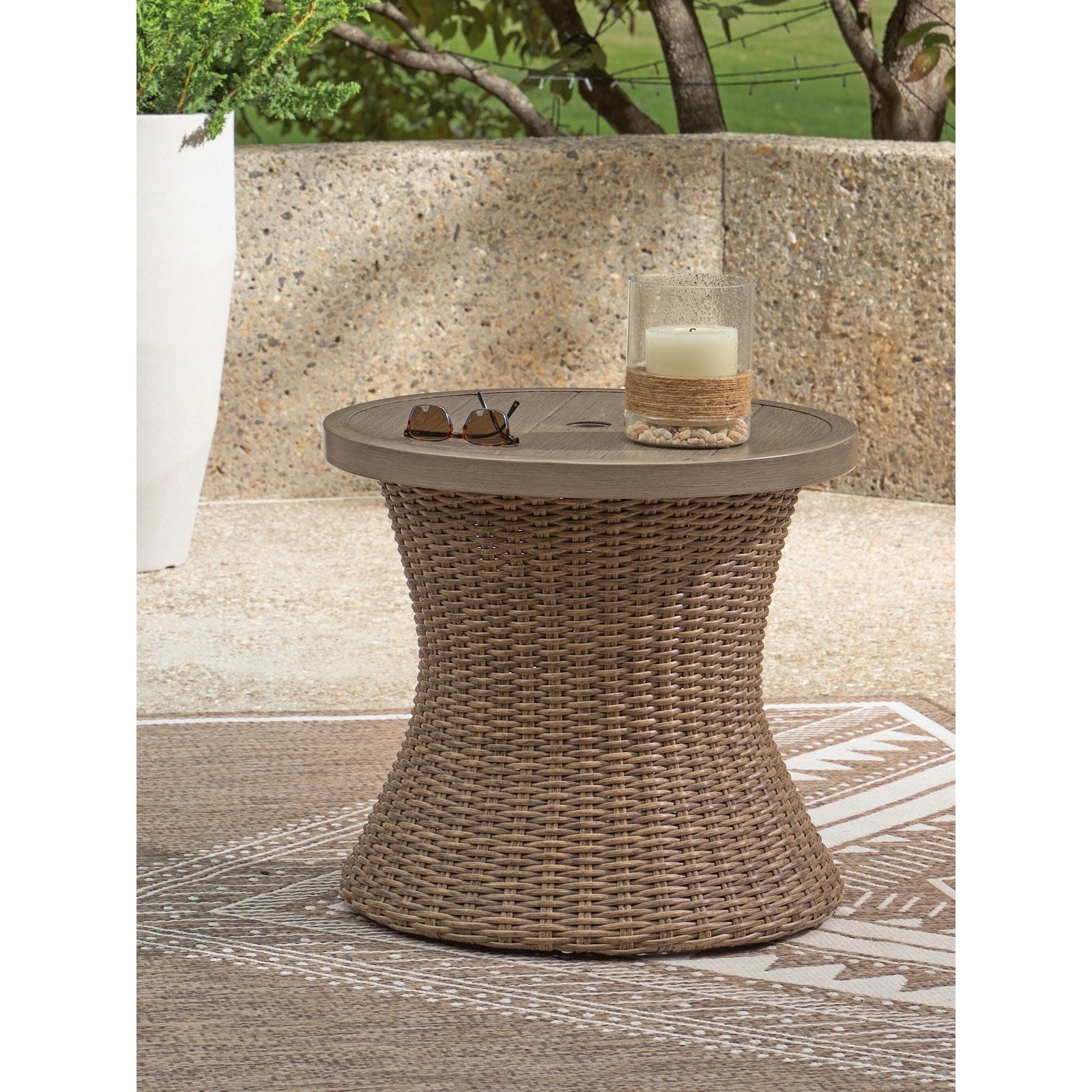 Revare Beach Outdoor End Table - 图片 15